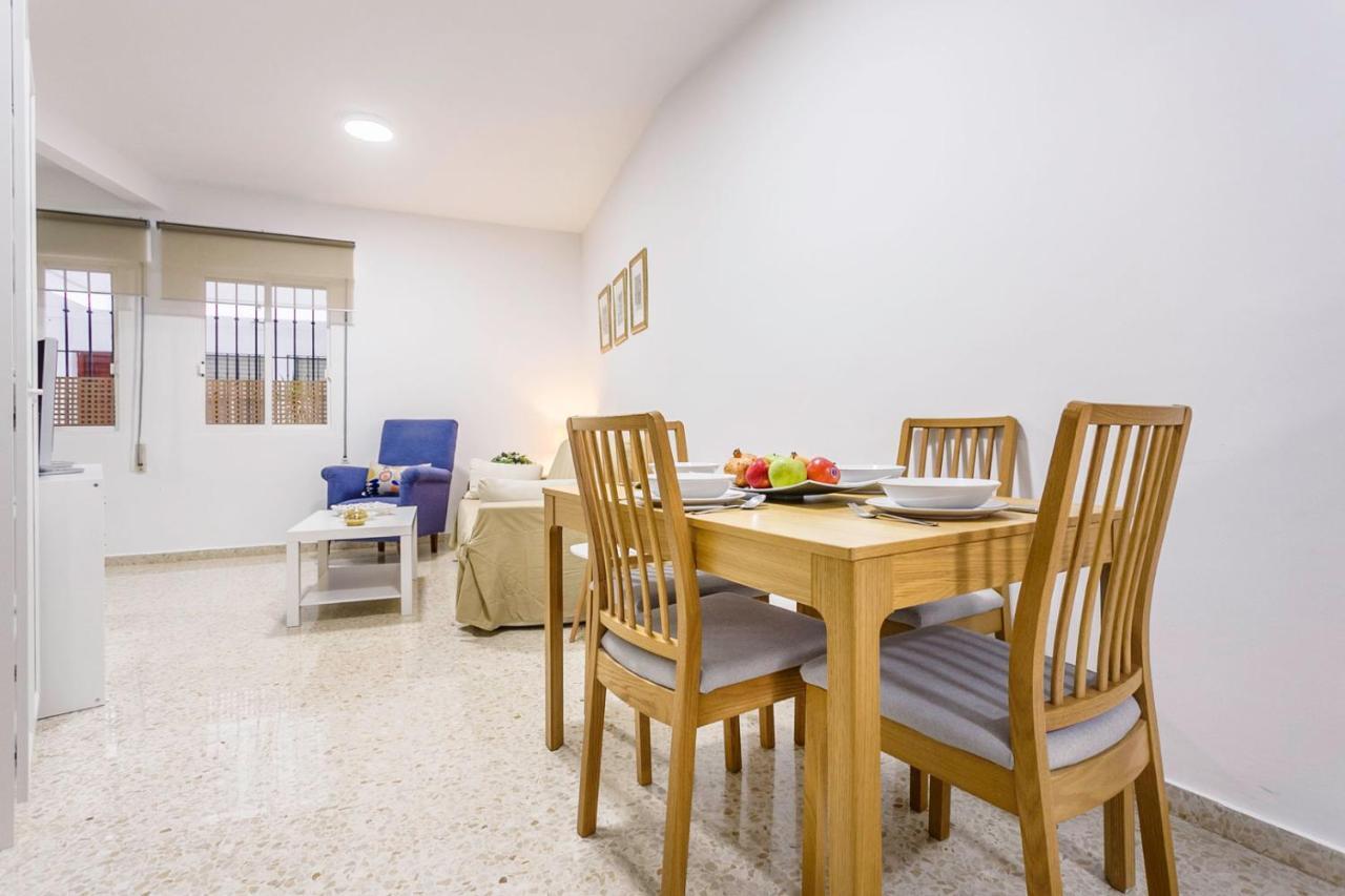 Apartamentos Sta Maria La Blanca Sevilla Exterior foto